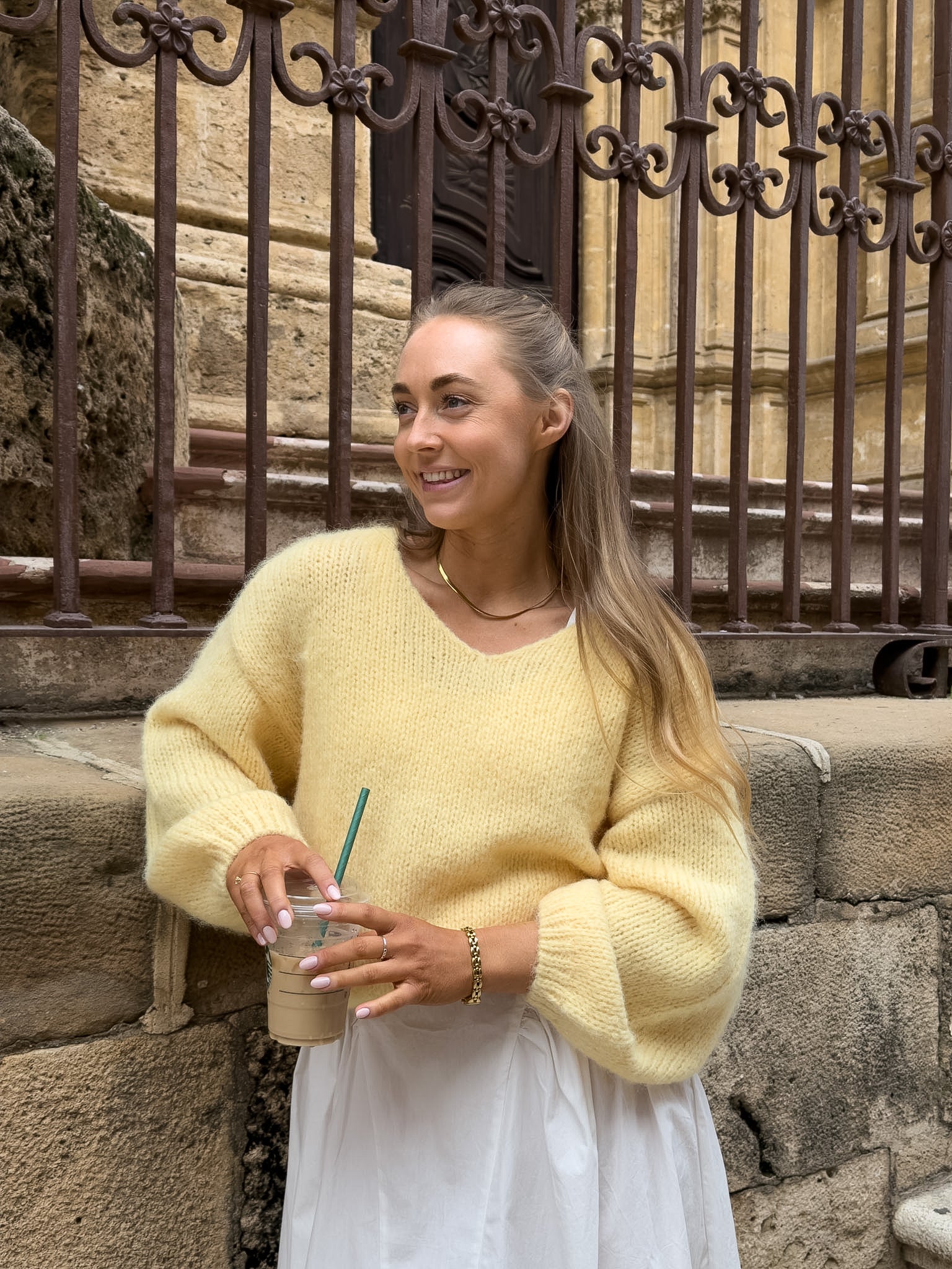 VMMAYBE Pullover - Pale Banana